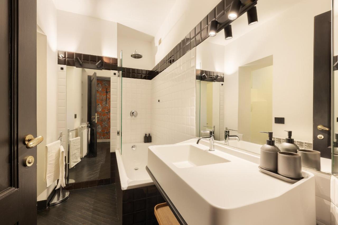 Hl Luxury Duomo Apartment - Via Torino, Montenapoleone Milano Exterior foto